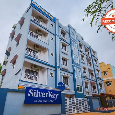 Oyo Silverkey 74581 Nallagandla Hotel Hyderabad Luaran gambar