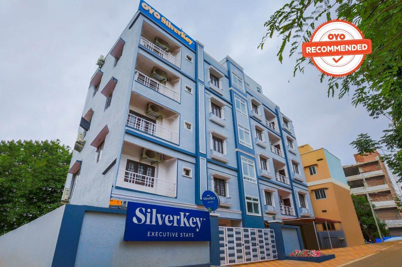 Oyo Silverkey 74581 Nallagandla Hotel Hyderabad Luaran gambar