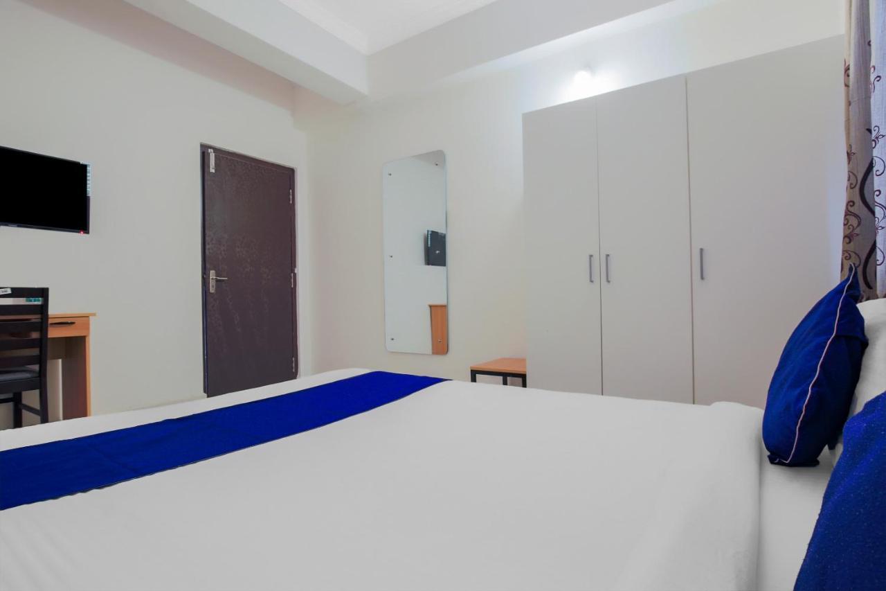 Oyo Silverkey 74581 Nallagandla Hotel Hyderabad Luaran gambar