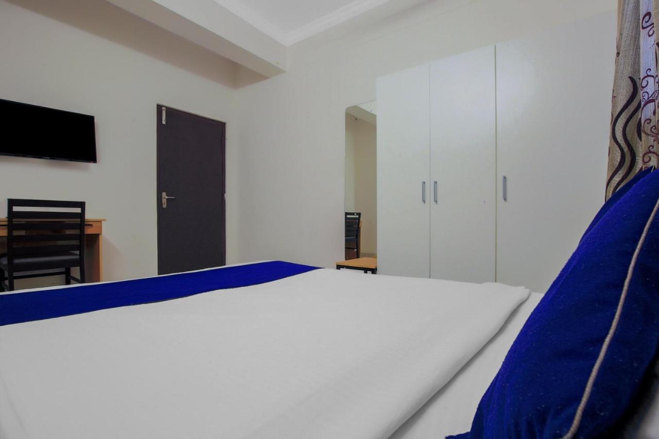 Oyo Silverkey 74581 Nallagandla Hotel Hyderabad Luaran gambar